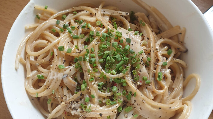 Spaghetti mit Kräuterseitlingen in Weißweinsauce - Spaghetti mit Kräuterseitlingen in Weißweinsauce